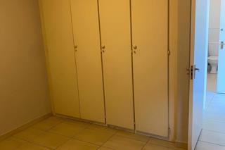 Flat for Sale in Bryanston (8) Flat for Sale in Bryanston (8)
